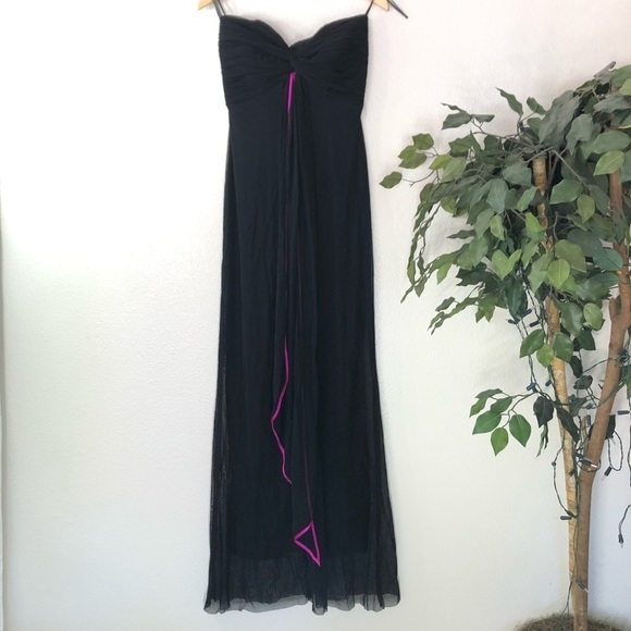 Cache Black Gown With Pink Detail - Picture 1 of 8